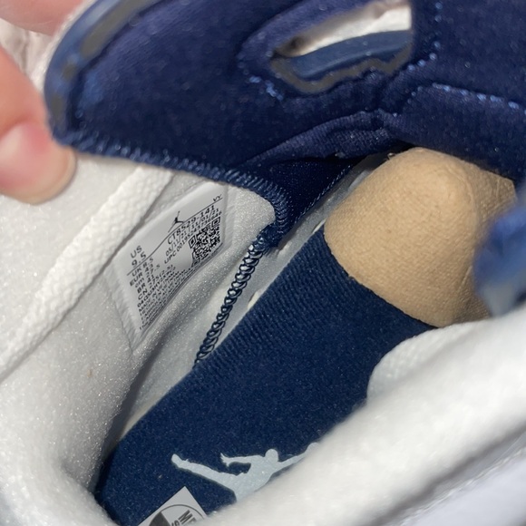 Air Jordan 6 Retro - Picture 8 of 8